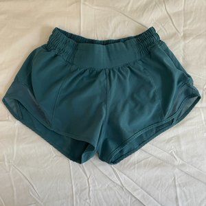 Lululemon Hotty-Hot Short 2.5 Inch